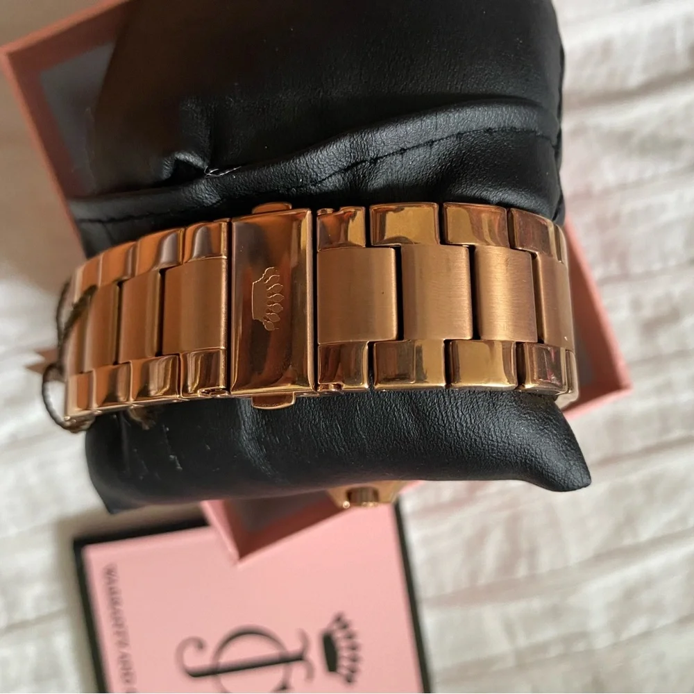 JUICY COUTURE TIMEPIECES LARGE GOLD WATCH WITH JEWELS MSRP $265.00 NWT